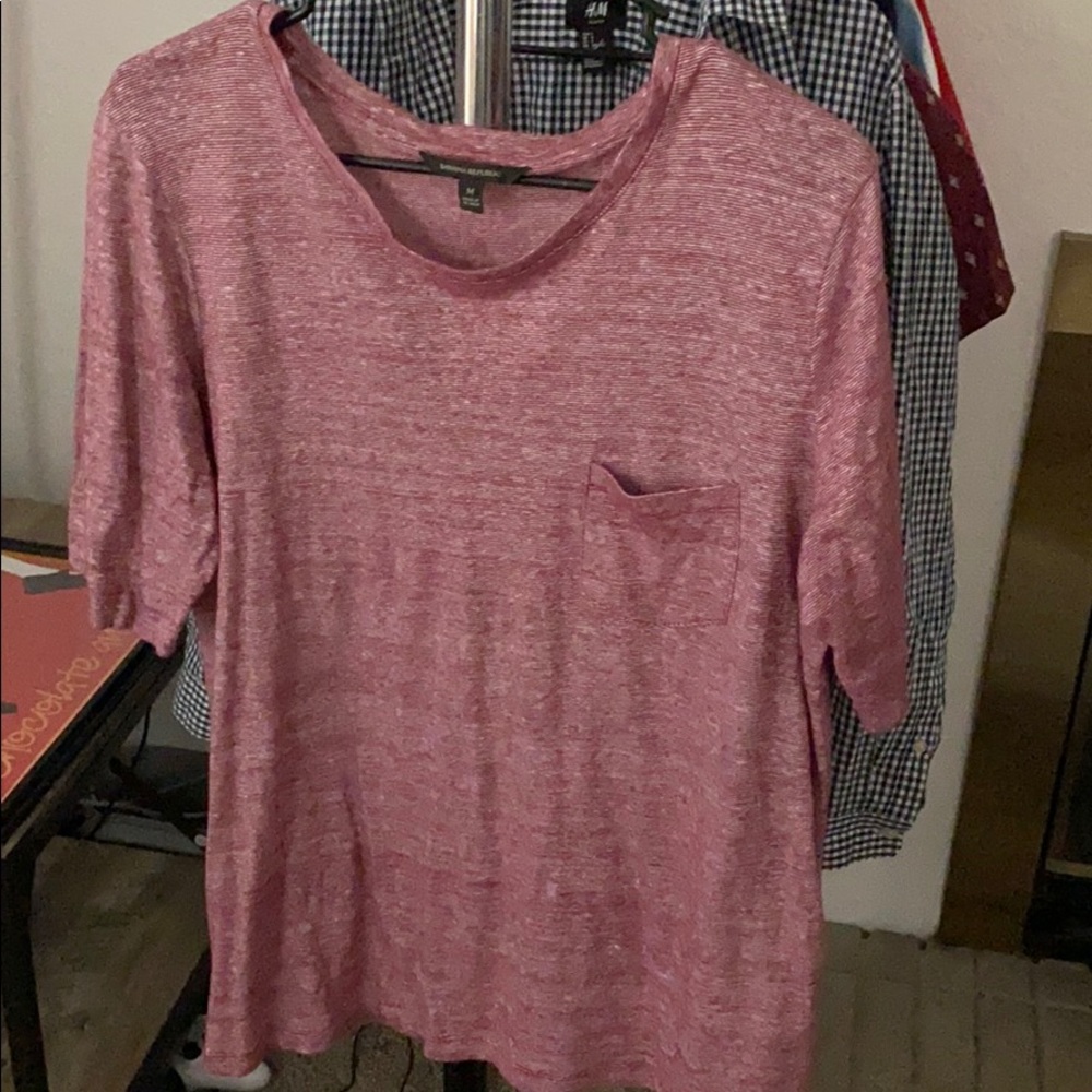 Banana republic shirt size medium more large tho